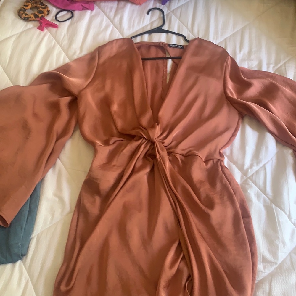 Sugar Land satin dress 💖